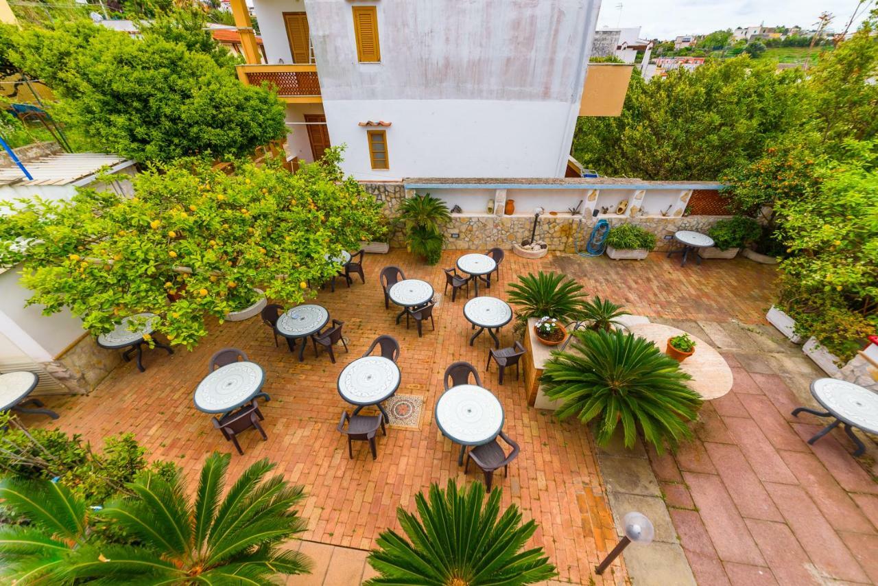 Hotel Celeste โปรชิดา ภายนอก รูปภาพ